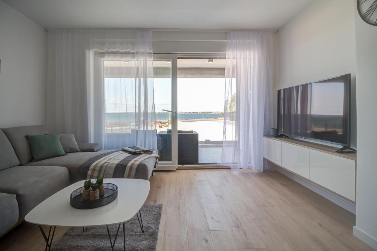 Luxury Beachfront Villa Crystal Aenona - By Ta Leut Agency نين المظهر الخارجي الصورة