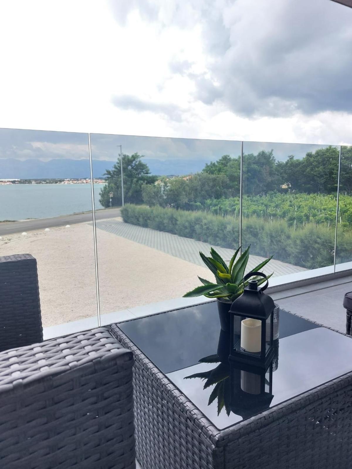 Luxury Beachfront Villa Crystal Aenona - By Ta Leut Agency نين المظهر الخارجي الصورة